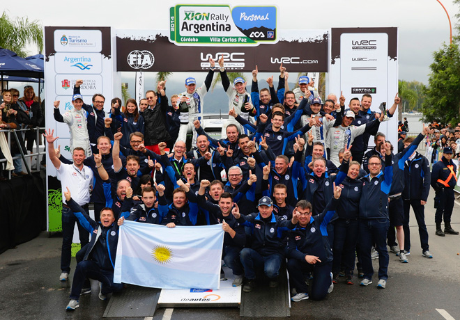 El equipo de VW Motorsport celebra su triunfo