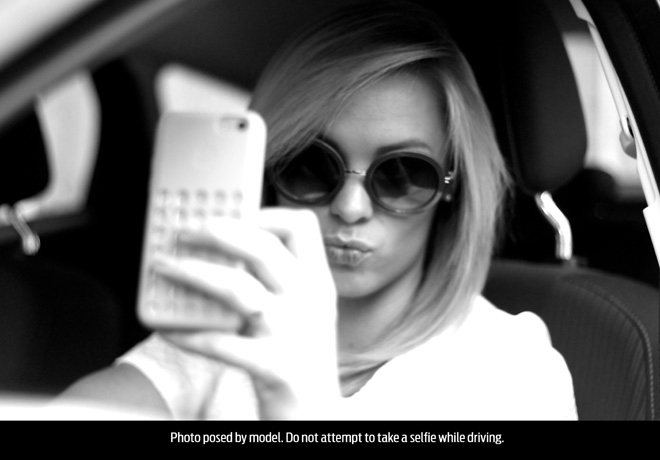 Ford - 1 de cada 4 jovenes se toma una selfie mientras maneja