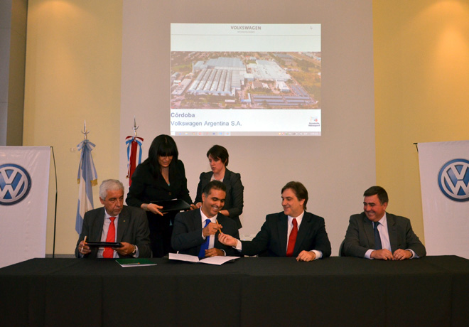 VW Argentina firmo un acuerdo con el Banco de la Provincia de Cordoba para la compra de vehiculos