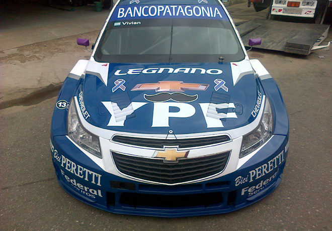 El Chevrolet Cruze de STC2000 se deja el bigote