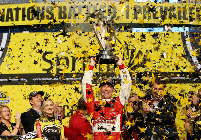 NASCAR - Homestead - Kevin Harvick - Campeon - en el Victory Lane
