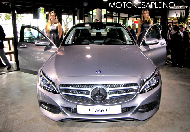 Mercedes-Benz - Nuevo Clase C Sedan 5