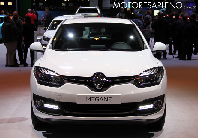 Salon AutoBA 2015 - Renault Megane 1