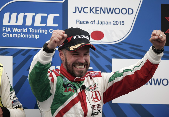 WTCC - Motegi - Japon 2015 - Carrera 2 - Tiago Monteiro en el Podio