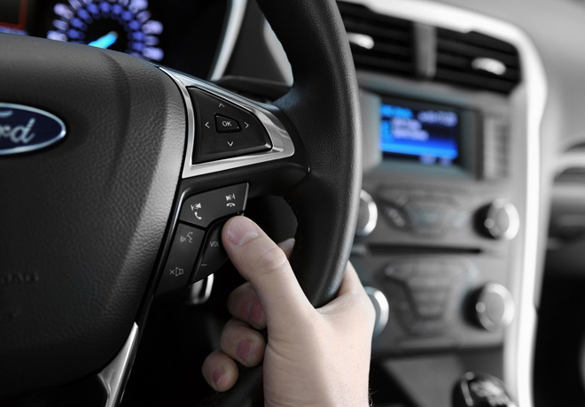 Ford desarrolla la tecnología activada por voz SYNC que reconoce los acentos regionales