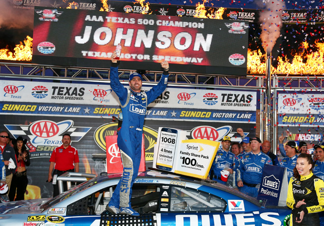 NASCAR - Texas 2015 - Jimmie Johnson en el Victory Lane