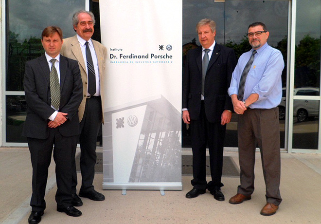 E Rey -Avec- A Wigutow -Nortécnica- JL Garcia -Vice Decano UTN- y H Mikey -Nortecnica