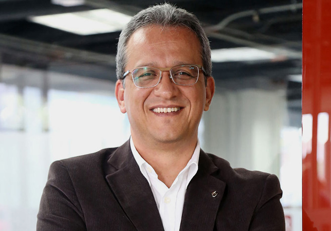 Luis Fernando Pelaez Gamboa - Director General de Renault Argentina y Presidente y Director General de RASA