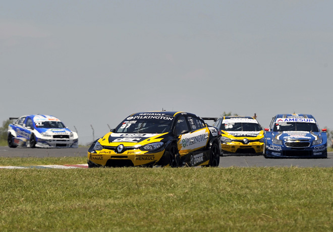 tc2000-parana-2016-carrera-final-manuel-luque-renault-fluence