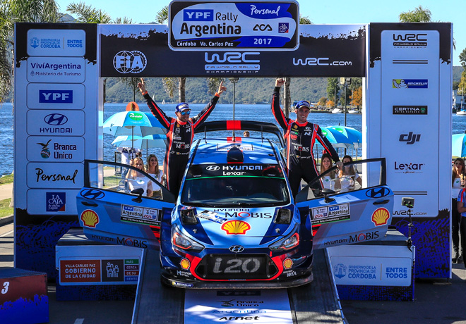WRC - Argentina 2017 - Final - Thierry Neuville en el Podio