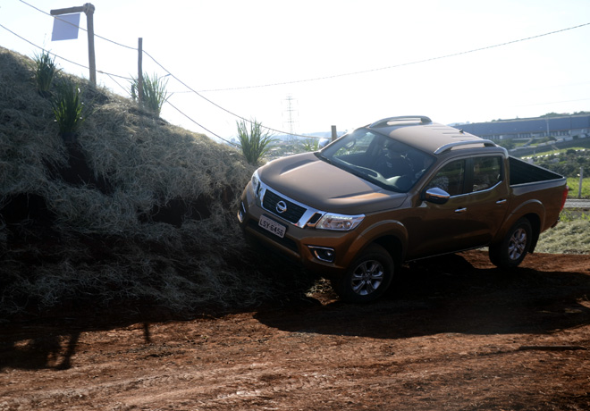 Nissan NP300 Frontier en el Agrishow 2017 de Brasil 2