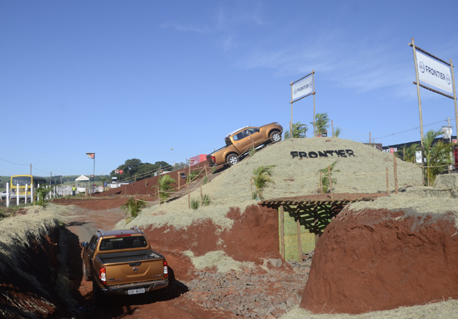 Nissan NP300 Frontier en el Agrishow 2017 de Brasil 3