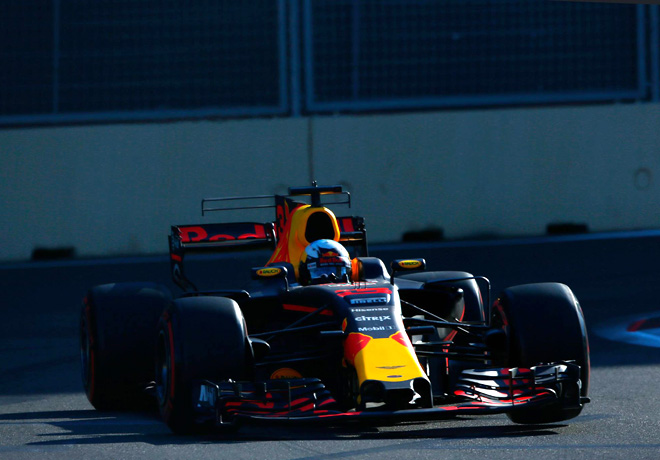 F1 - Azerbaiyan 2017 - Carrera - Daniel Ricciardo - RedBull