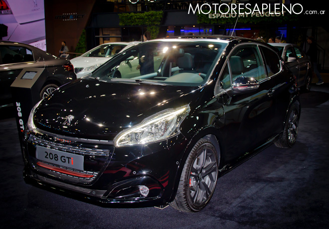 Peugeot 208 GTi en el Salon del Automovil de Buenos Aires 2017