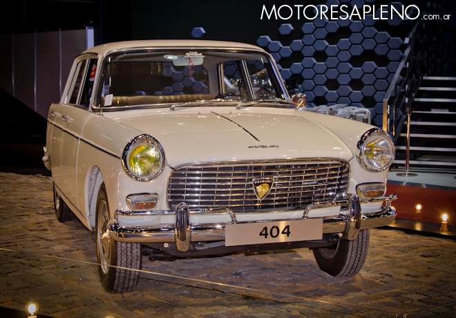 Peugeot 404 en el Salon del Automovil de Buenos Aires 2017