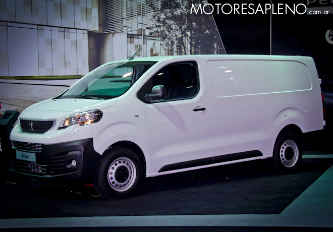Peugeot Expert en el Salon del Automovil de Buenos Aires 2017