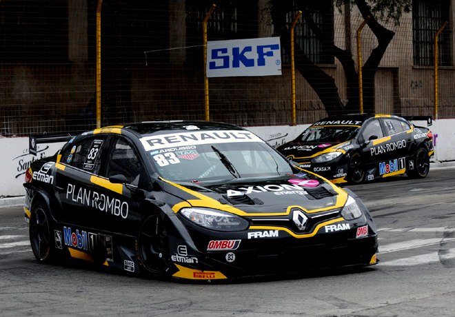 STC2000 - Callejero de Santa Fe 2017 - Carrera Diurna - Facundo Ardusso - Renault Fluence