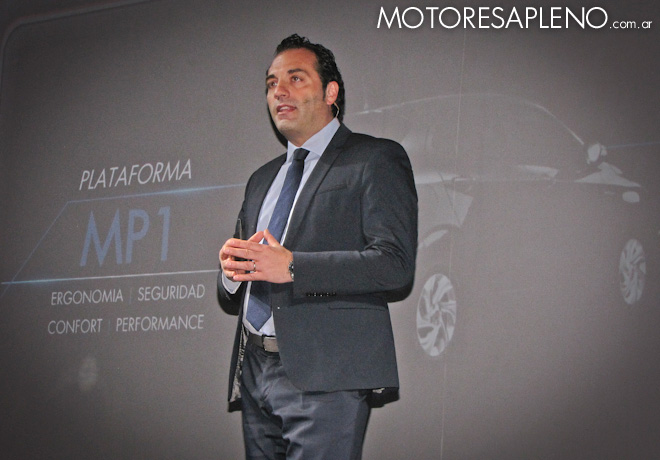Antonio Filosa en la presentacion del nuevo Fiat Argo