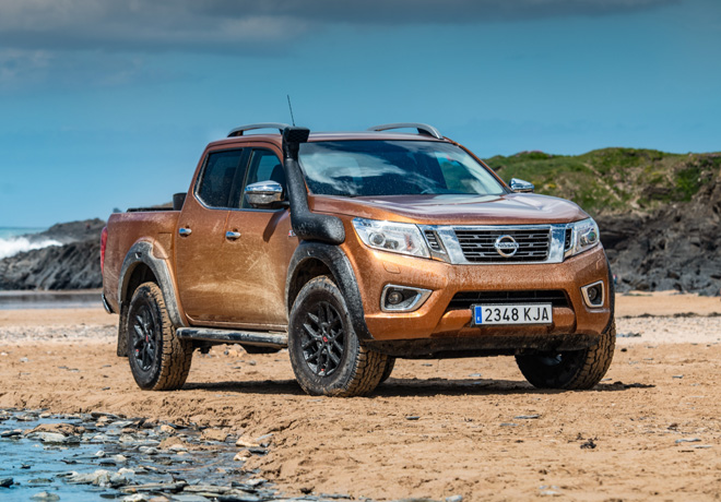 Nissan Frontier Off-Roader AT32