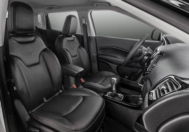 Jeep Compass Longitude AT6 FWD 2