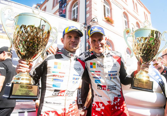 WRC - Alemania 2018 - Final - Martin Jarveoja y Ott Tanak en el Podio
