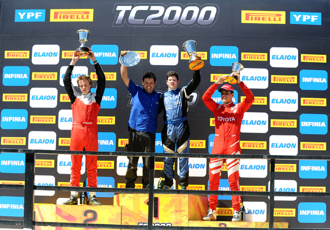 TC2000 - San Martin - Mendoza 2018 - Carrera - Hernan Palazzo - Nicolas Moscardini - Juan Cruz Acosta en el Podio
