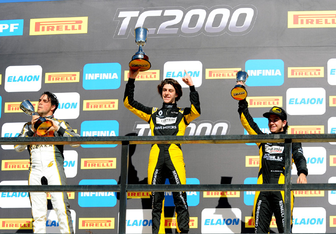 TC2000 - San Martin - Mendoza 2018 - Carrera Sprint - Sebastian Peluso - Nicolas Dapero - Rodrigo Lugon en el Podio