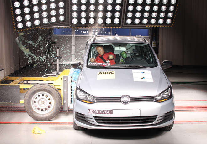 Latin NCAP - VW Suran - con 2 Airbags