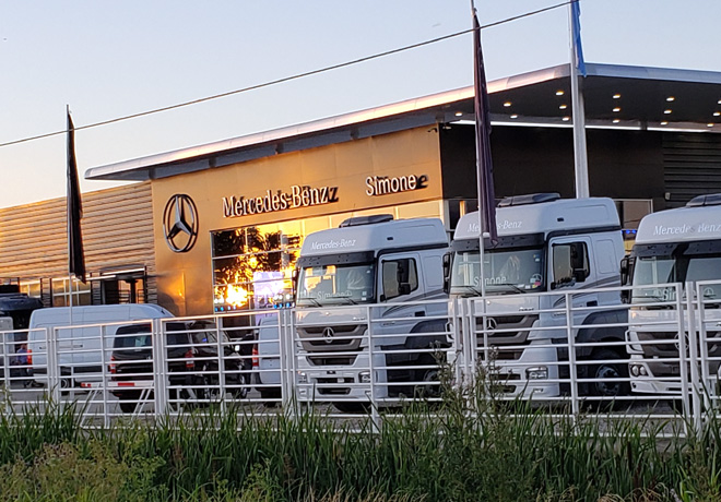 Mercedes-Benz Simone