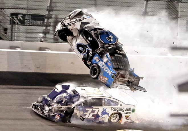 NASCAR - Daytona 2020 - Tremendo accidente que involucra a Ryan Newman