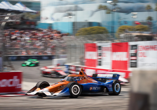 IndyCar Series en Long Beach – Carrera: Scott Dixon logra la victoria ahorrando al máximo el consumo de combustible.