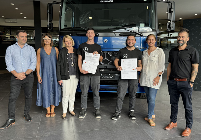 Mercedes-Benz Camiones y Buses celebra la graduación de los participantes de la primera edición del programa «TruckCionar Futuro».