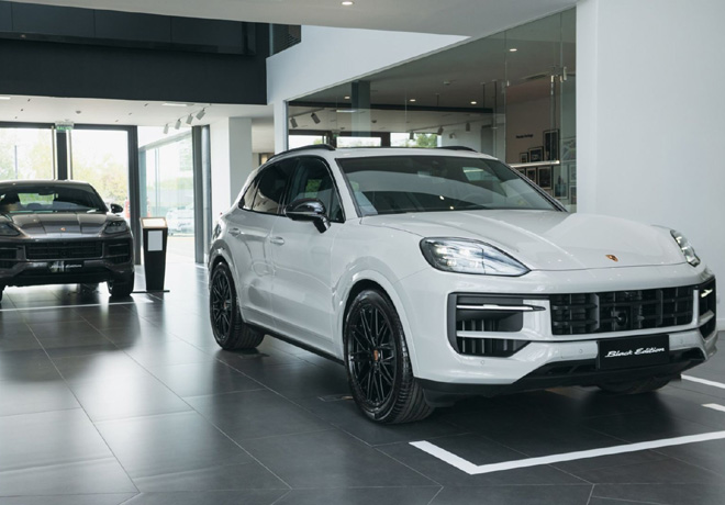 Llega al país el nuevo Porsche Cayenne Black Edition.