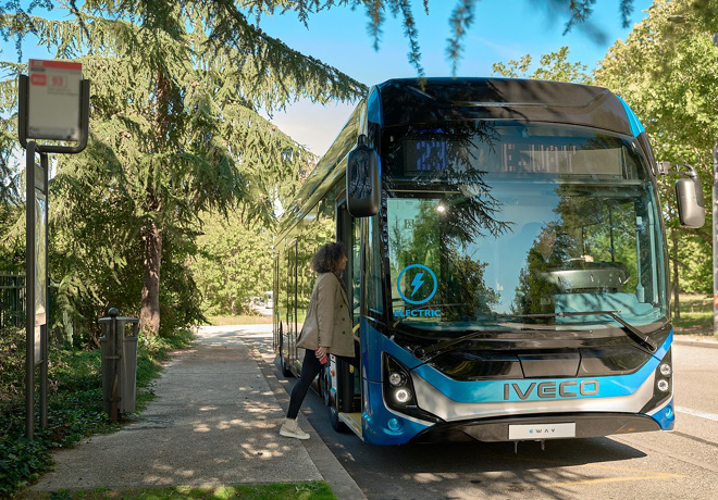 World Public Transport Day: IVECO BUS apuesta por una movilidad pública sostenible centrada en mejorar la experiencia de las personas.