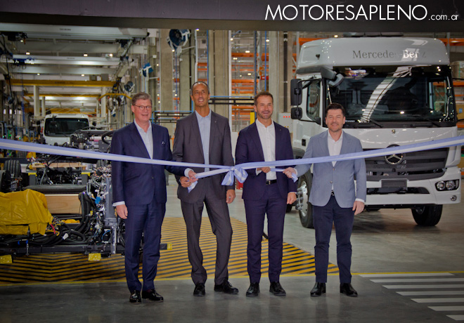 Mercedes-Benz Camiones y Buses Argentina inauguró el Centro Industrial Zárate.