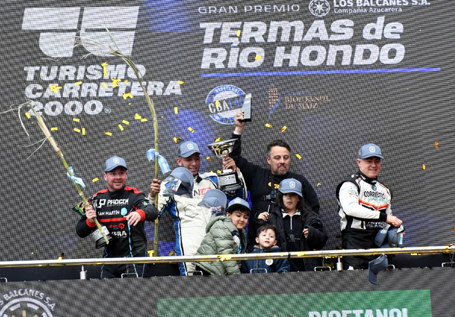 Turismo Carretera 2000 en Termas de Río Hondo – Carrera 2: Segundo triunfo de Mario Valle.